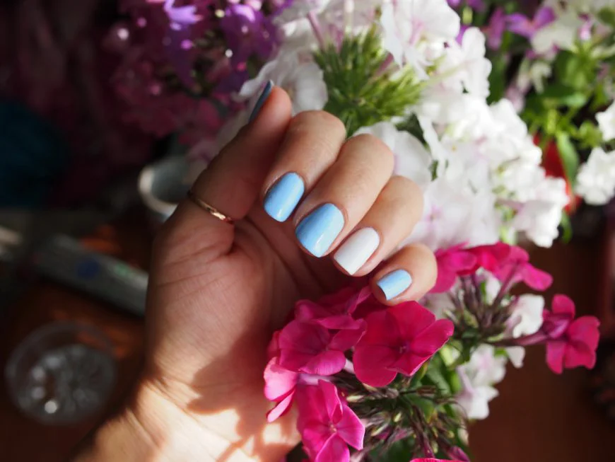 Deborah Lippmann Blue Orchid