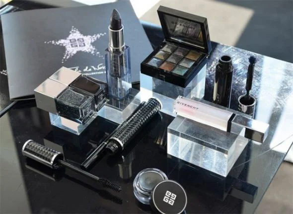 Givenchy Folie de Noirs Makeup Collection for Christmas 2014-2015