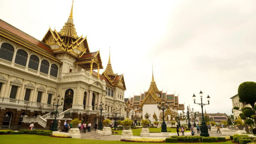 Большой королевский дворец в Бангкоке фото