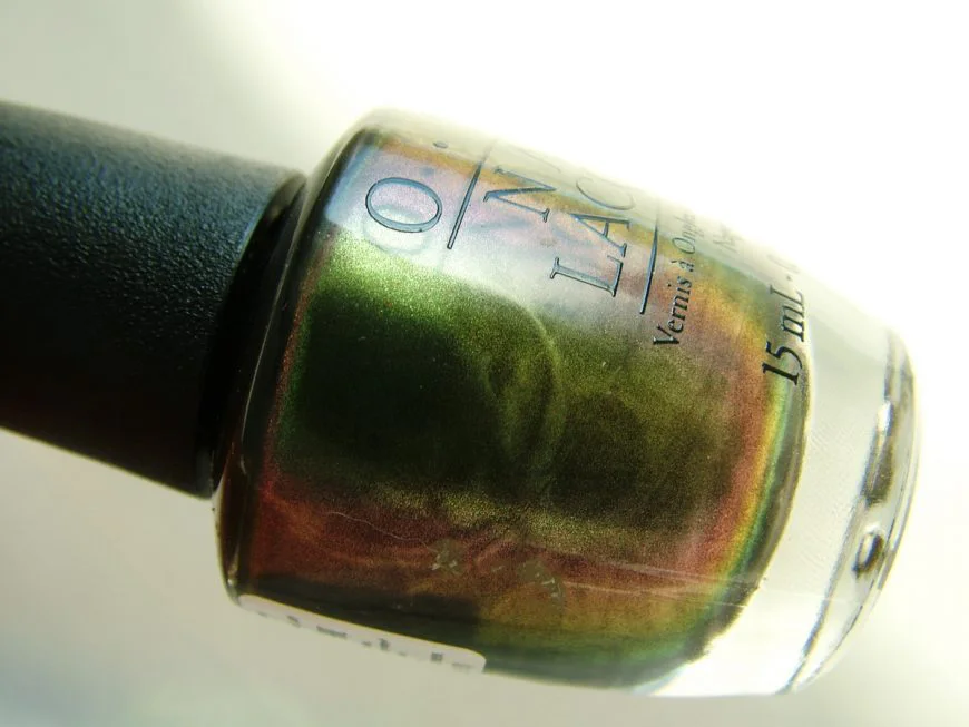 OPI Green on the Runway swatches