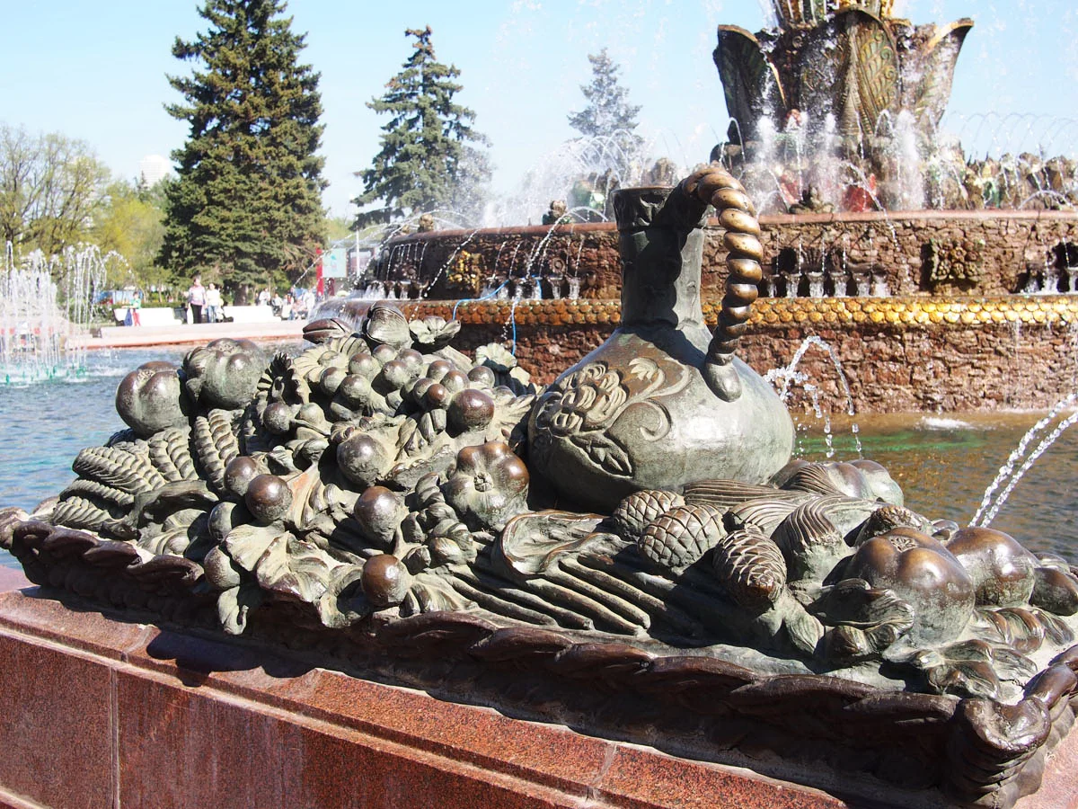 фонтан изобилия на вднх в москве