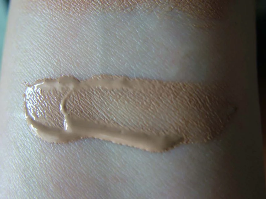 Chanel CC-cream 50spf в оттенке 30 beige отзывы Шанель тональный крем свотчи где купить