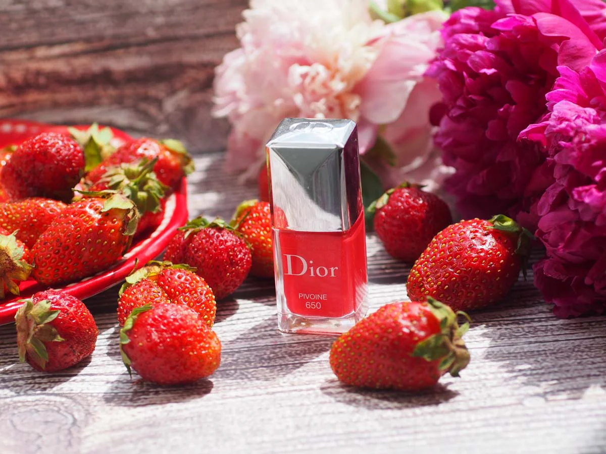 отзыв лак для ногтей свотчи nail polish swotches Dior Vernice 650 Pivoine 