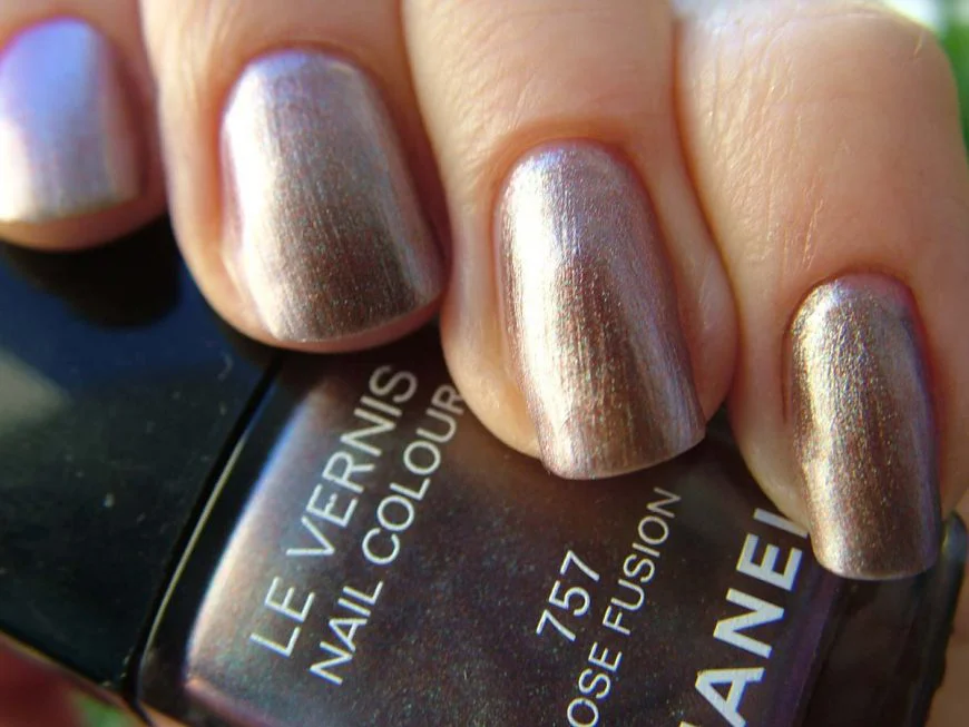 Chanel Le Vernis 757 Rose Fusion, лак для ногтей, свотчи лака для ногтей, лимитка