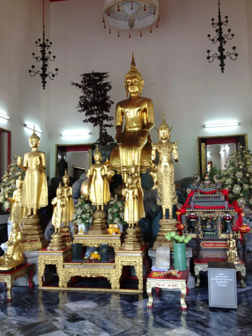 Ват По (Wat Pho) Храм лежащего Будды и школа тайского массажа в Бангкоке