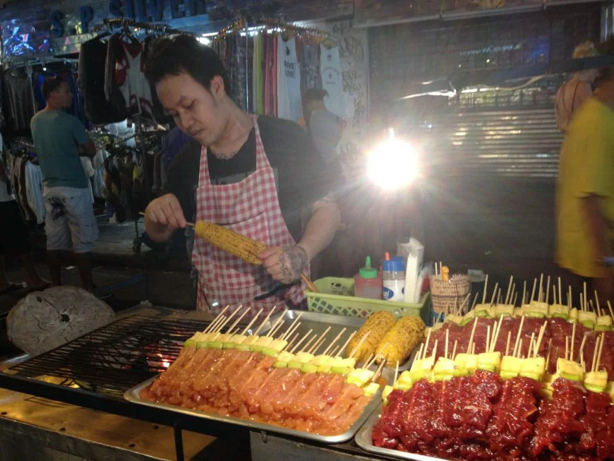 Bangkok Thailand. Каосан Роад в Бангкоке отдых в Тайланде макашницы еда