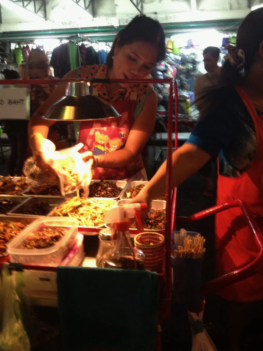 Bangkok Thailand. Каосан Роад в Бангкоке отдых в Тайланде еда