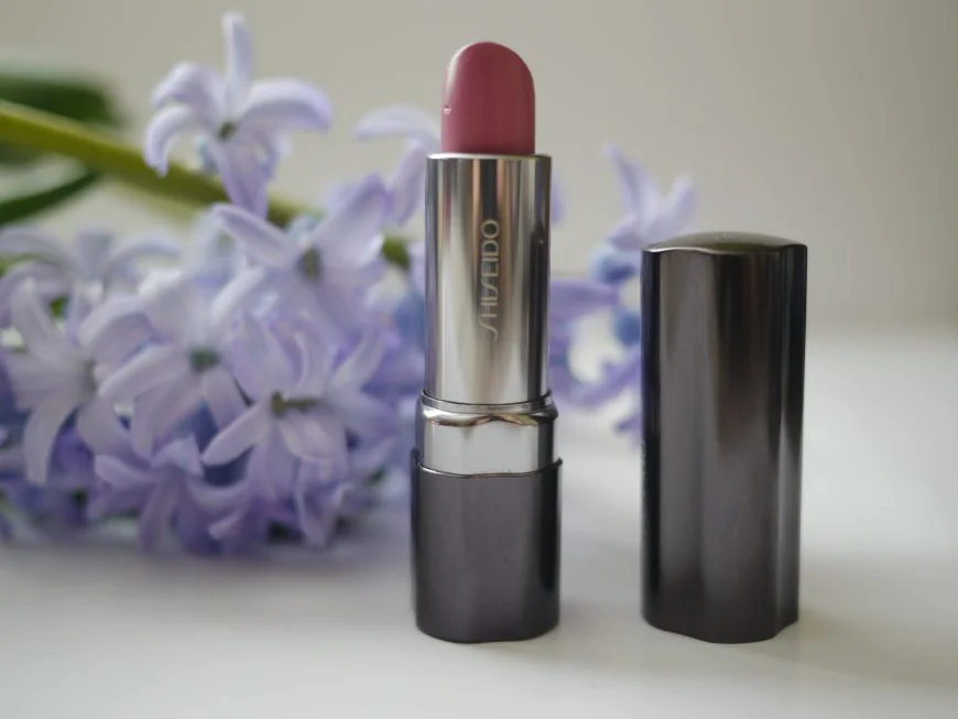 помада для губ отзыв Shiseido Perfect Rouge Tender Sheer RS326 Pout