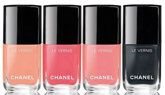 Chanel-Summer-2017-Les-Indispensables-de-L’Ete-Cruise-Collection-Le-Vernis-1
