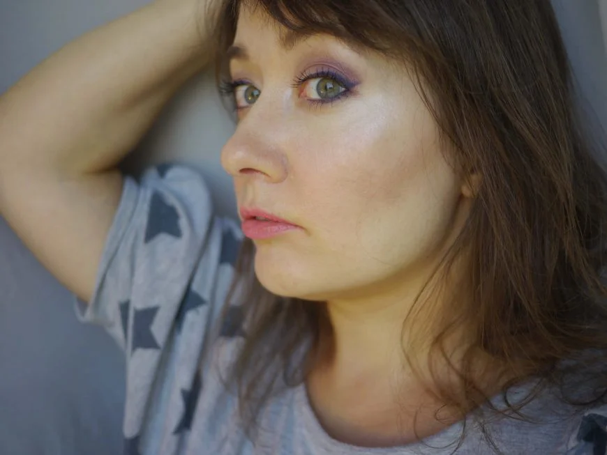Макияж глаз с фиолетовыми тенями (пример) Shiseido 308 