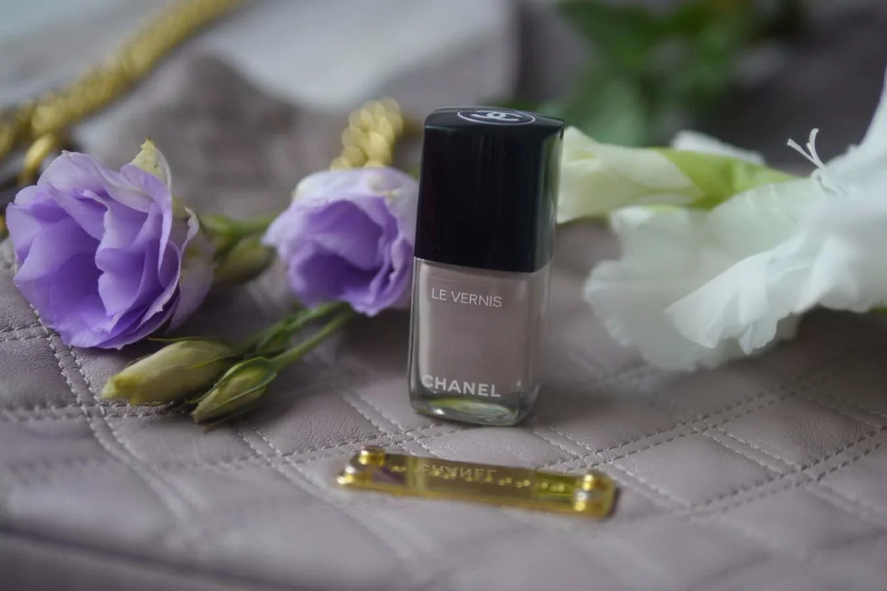 лак от Шанель Chanel Le Vernis #578 New Dawn отзывы обзор свотчи swatches review