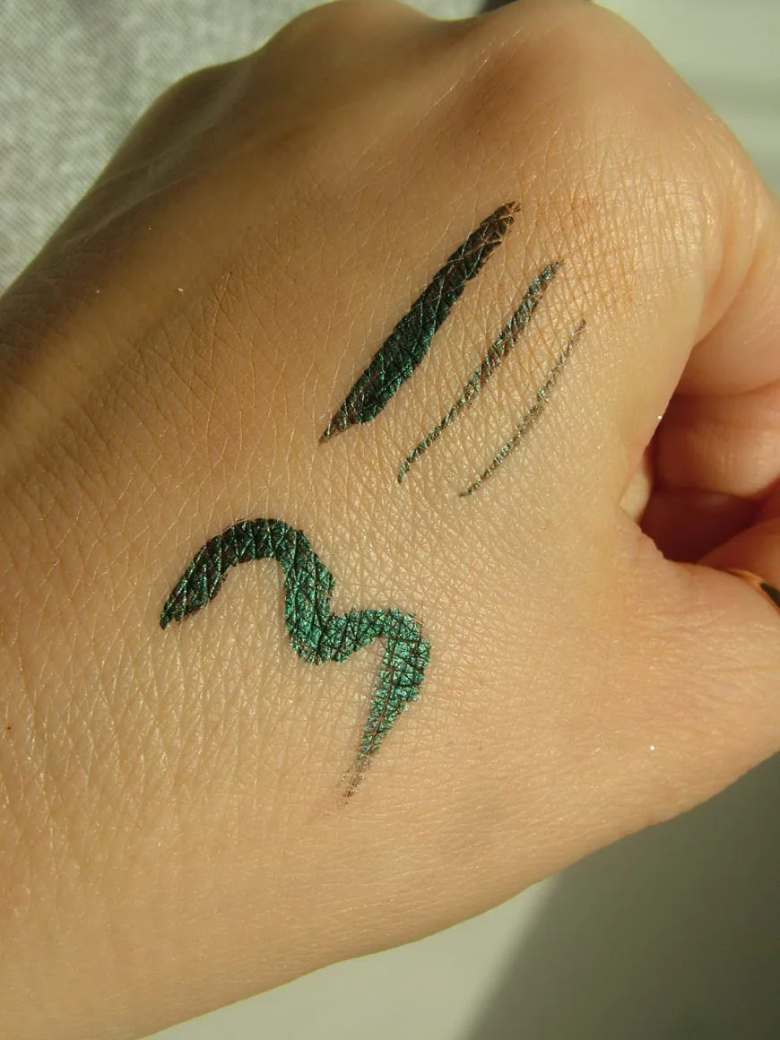  YSL Couture Eye Liner 3 Green свотчи swatches