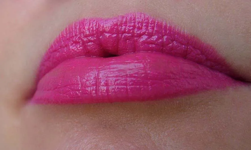 розовая помада для губ Chanel Rouge Allure #462 Romy