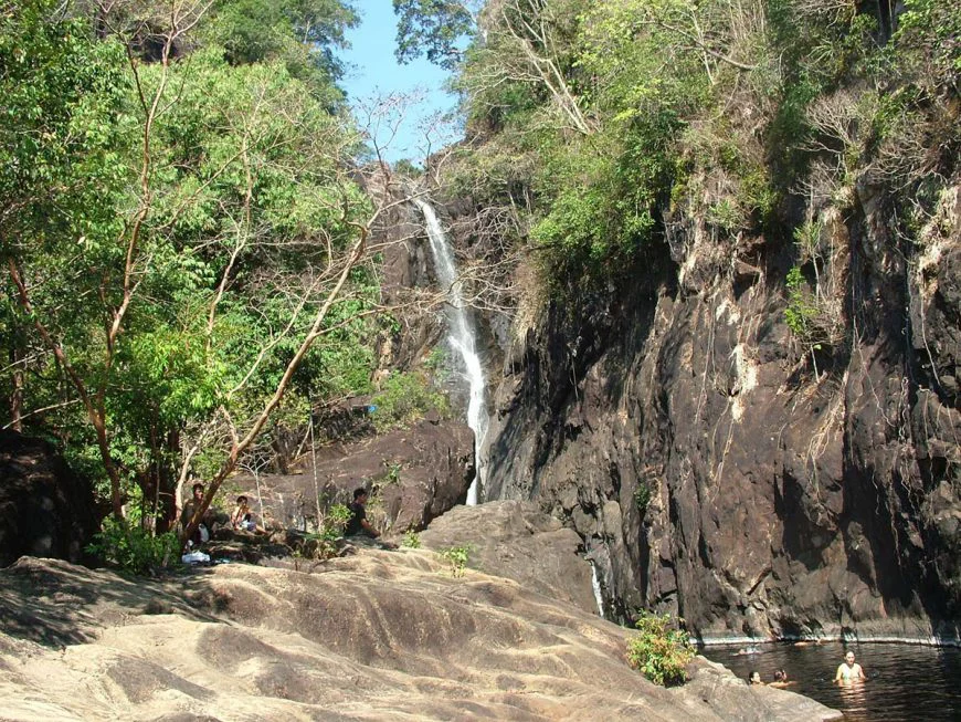 Водопад Тан Майом (Than Mayom Waterfall) на Ко Чанге Тайланд фото отзывы