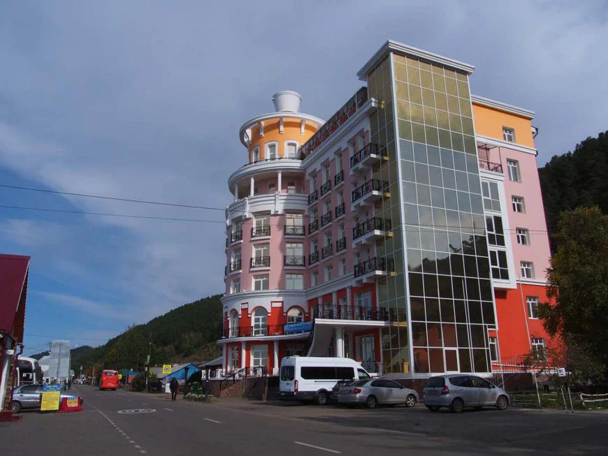 отель маяк в Листвянке на Байкале сколько стоит забронировать отзывы и фото