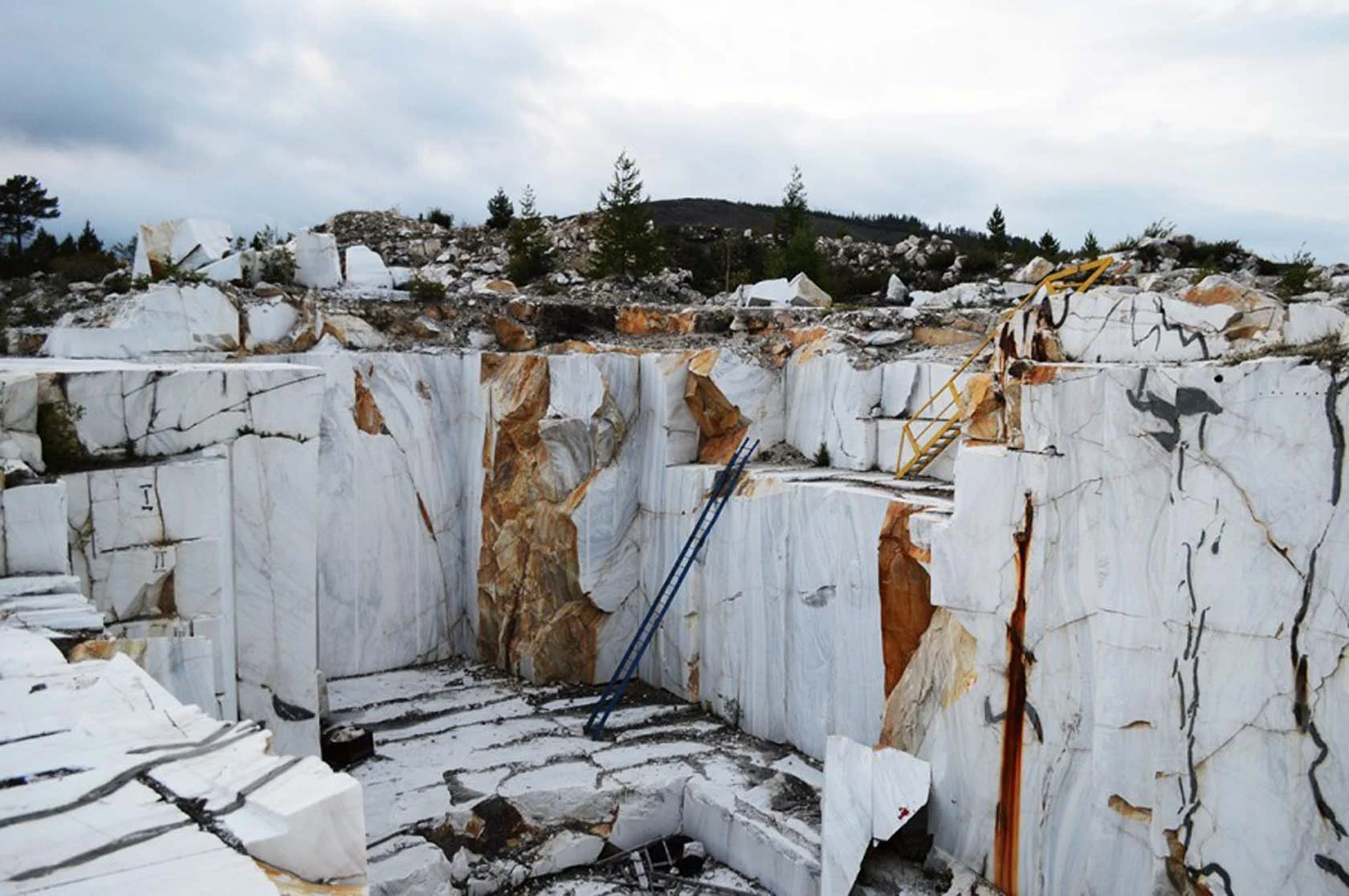 мраморный карьер в Бугульдейке