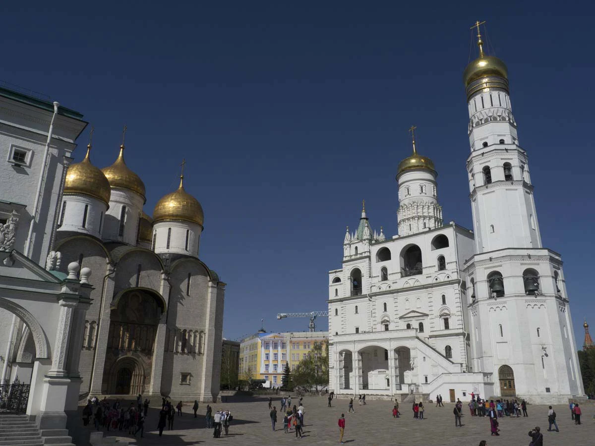 храмы и музеи московского кремля